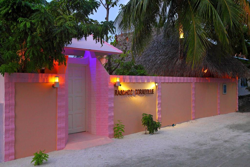 Rasdhoo Coralville Exterior photo